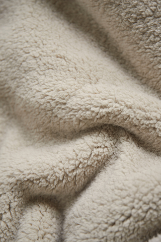 VINGA Maine 2 lags tæppe i GRS genanvendt PET-Off White